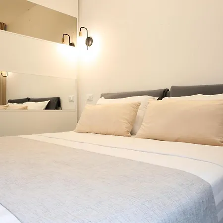 Le Del Massimo In Centrocitta Apartament